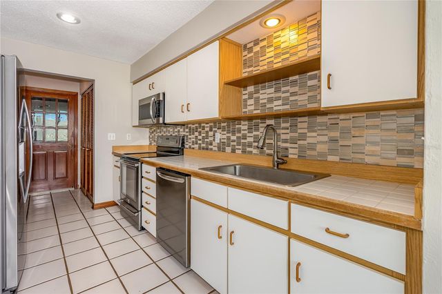 200 FLORIDA SHORES BOULEVARD, Daytona Beach, FL 32118