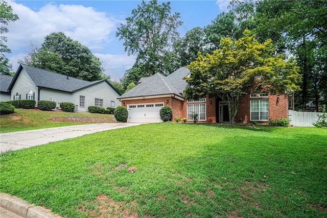 1517 Heartwood Drive, Lawrenceville, GA 30043