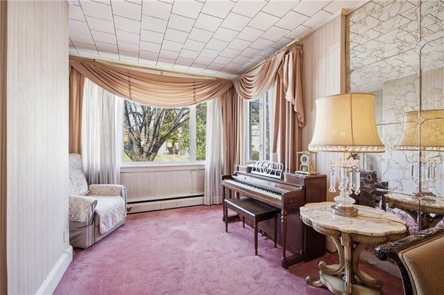 20 77th Street, New York City, NY 11209