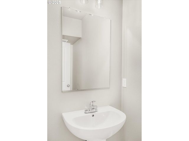 21 Nw Mawrcrest Ave, Gresham, OR 97030