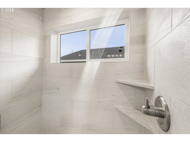 21 Nw Mawrcrest Ave, Gresham, OR 97030