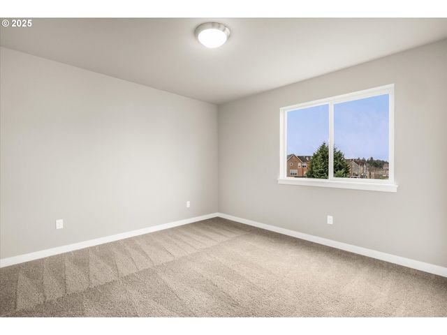 21 Nw Mawrcrest Ave, Gresham, OR 97030