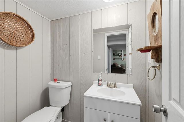 2821 TEPEE Avenue, Independence, MO 64057