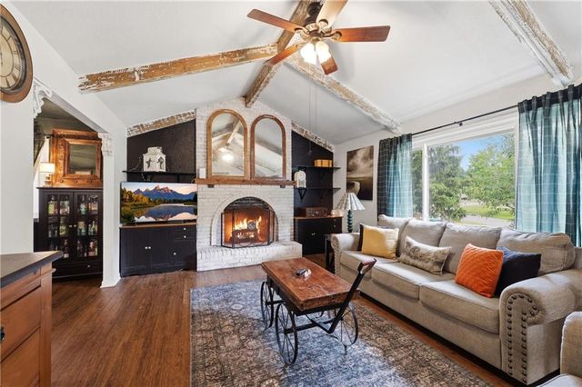 2821 TEPEE Avenue, Independence, MO 64057