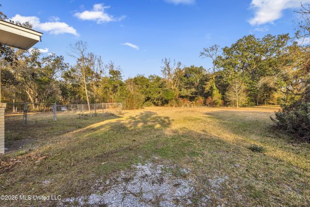 Nhn Money Farm Road, Ocean Springs, MS 39564