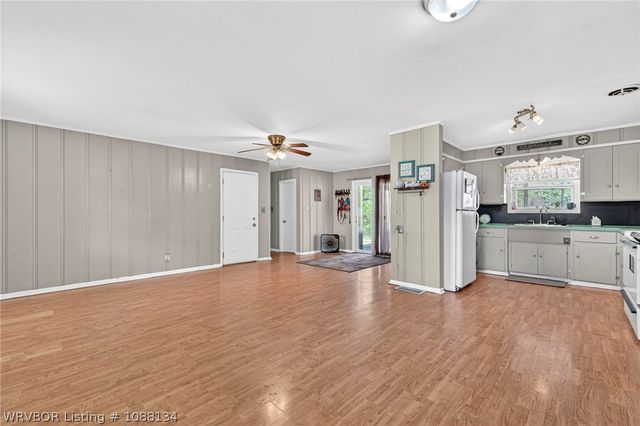 12 Mable Nell Road, Van Buren, AR 72956