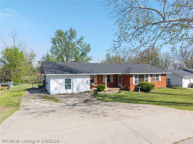 12 Mable Nell Road, Van Buren, AR 72956