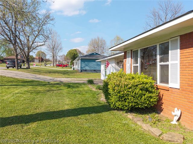 12 Mable Nell Road, Van Buren, AR 72956