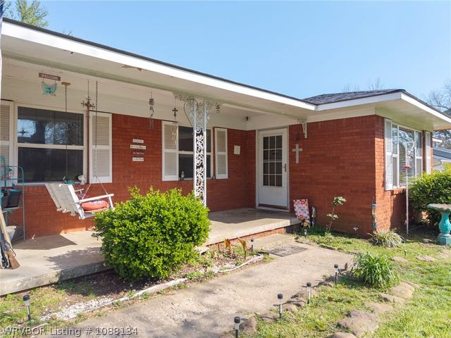 12 Mable Nell Road, Van Buren, AR 72956