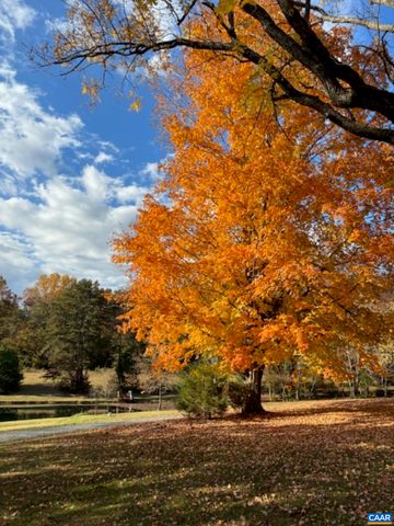 1128 BEAVERDAM RD, Keswick, VA 22947