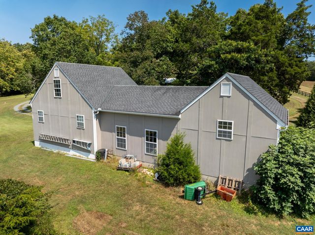 1128 BEAVERDAM RD, Keswick, VA 22947