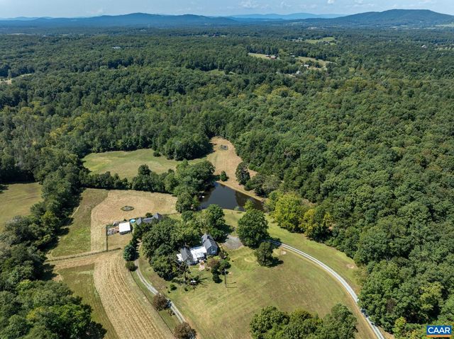 1128 BEAVERDAM RD, Keswick, VA 22947