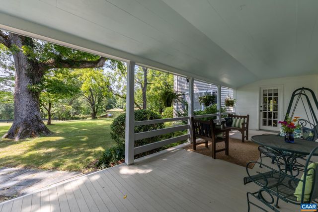 1128 BEAVERDAM RD, Keswick, VA 22947