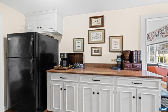 1128 BEAVERDAM RD, Keswick, VA 22947