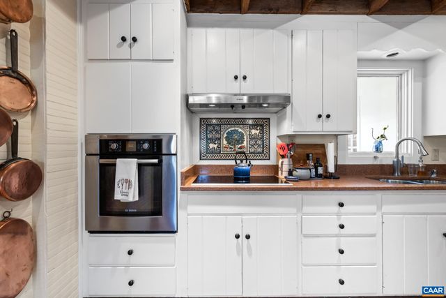 1128 BEAVERDAM RD, Keswick, VA 22947