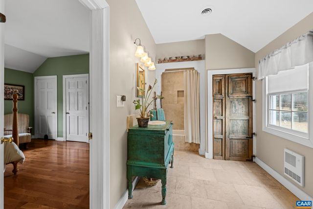 1128 BEAVERDAM RD, Keswick, VA 22947