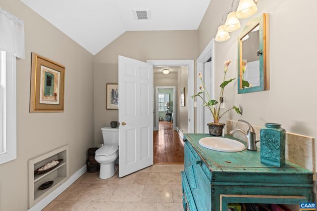 1128 BEAVERDAM RD, Keswick, VA 22947