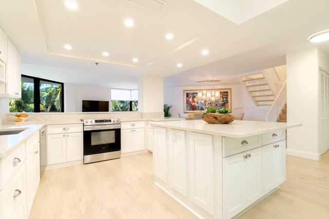 2565 S Ocean Boulevard 205-N, Highland Beach, FL 33487