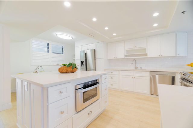 2565 S Ocean Boulevard 205-N, Highland Beach, FL 33487