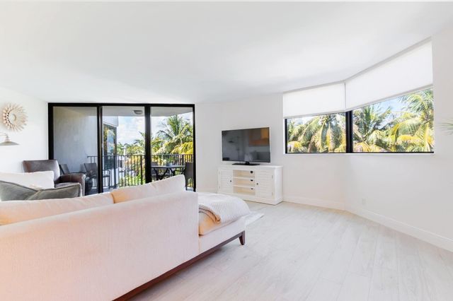 2565 S Ocean Boulevard 205-N, Highland Beach, FL 33487