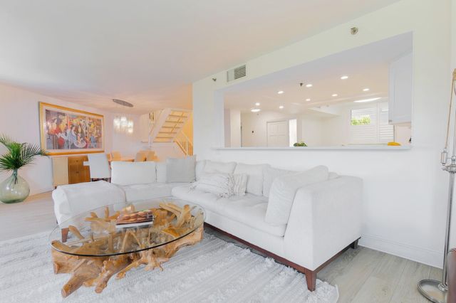 2565 S Ocean Boulevard 205-N, Highland Beach, FL 33487
