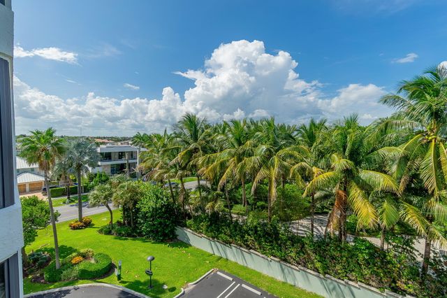 2565 S Ocean Boulevard 205-N, Highland Beach, FL 33487