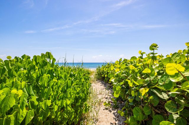 2565 S Ocean Boulevard 205-N, Highland Beach, FL 33487