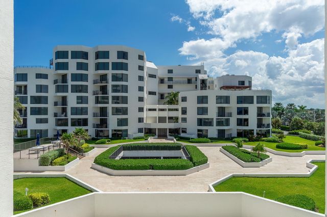 2565 S Ocean Boulevard 205-N, Highland Beach, FL 33487
