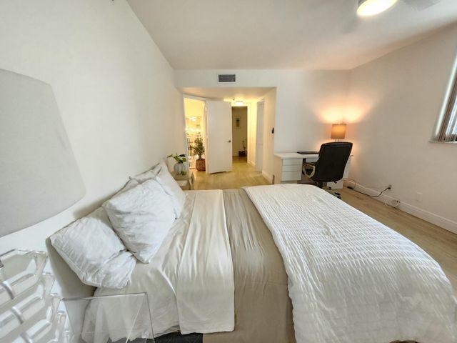 2565 S Ocean Boulevard 205-N, Highland Beach, FL 33487