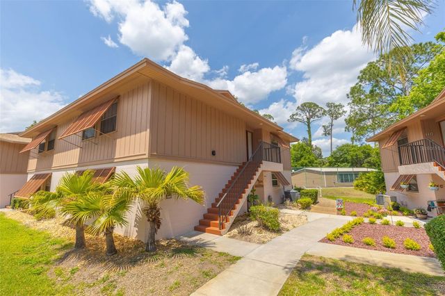 180 MAGNOLIA WOODS COURT 15B, Deltona, FL 32725