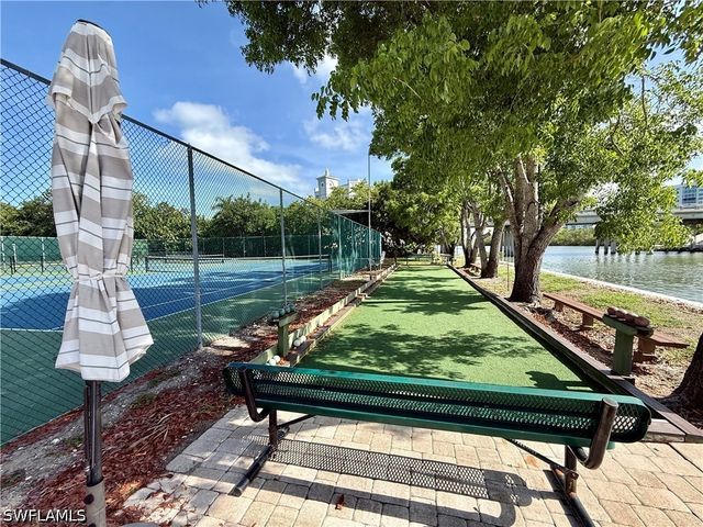 11118 Gulf Shore DR A204, Naples, FL 34108