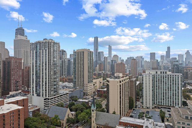 1212 N LASALLE Street 2505, Chicago, IL 60610
