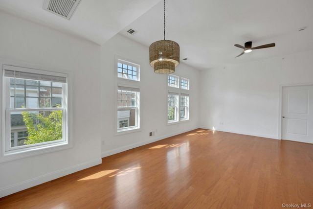 402 Main Street 2B, Armonk, NY 10504