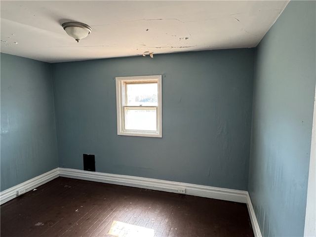 825 Morton St, New Castle, PA 16101