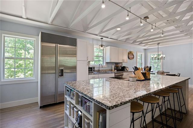 1 Colonial Club Drive SE, Acworth, GA 30102