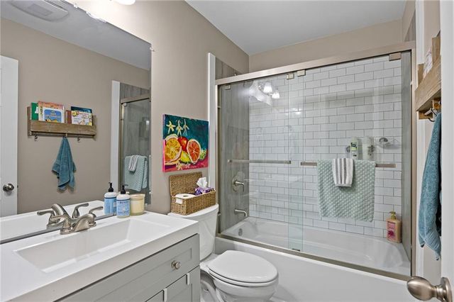1 Colonial Club Drive SE, Acworth, GA 30102