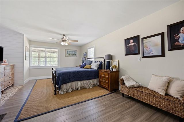 1 Colonial Club Drive SE, Acworth, GA 30102