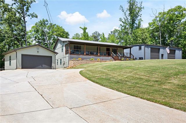 1 Colonial Club Drive SE, Acworth, GA 30102