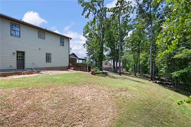 1 Colonial Club Drive SE, Acworth, GA 30102