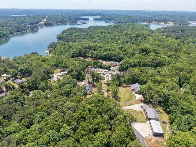 1 Colonial Club Drive SE, Acworth, GA 30102
