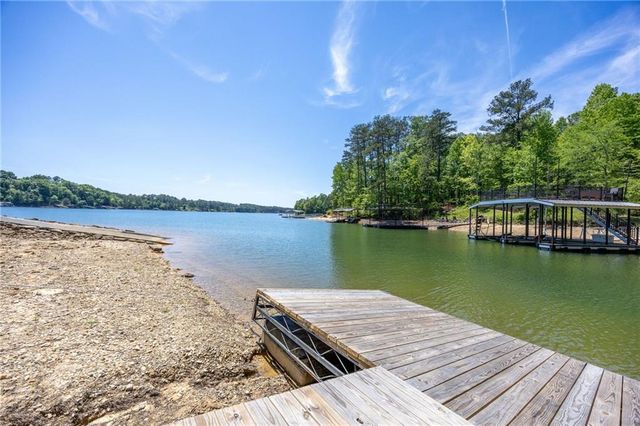 1 Colonial Club Drive SE, Acworth, GA 30102
