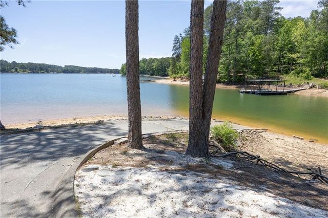1 Colonial Club Drive SE, Acworth, GA 30102