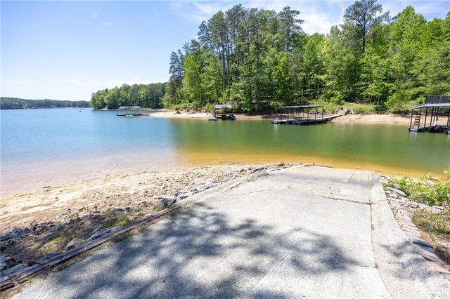 1 Colonial Club Drive SE, Acworth, GA 30102