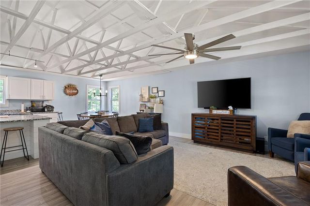 1 Colonial Club Drive SE, Acworth, GA 30102
