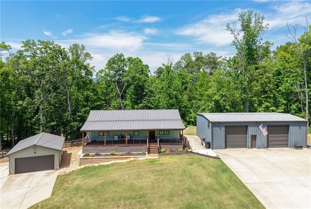 1 Colonial Club Drive SE, Acworth, GA 30102