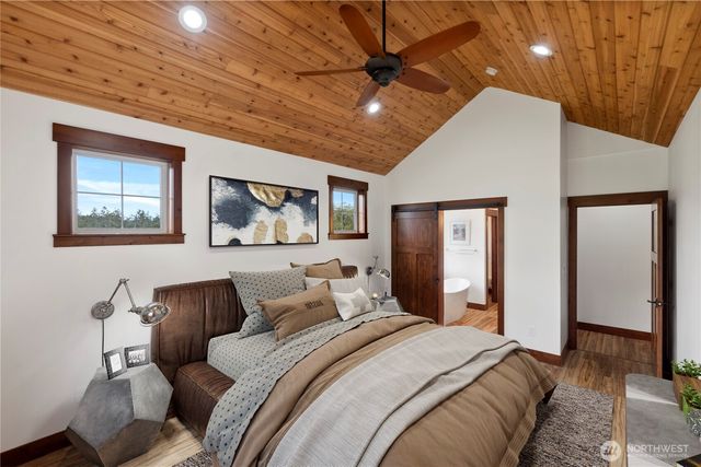 1851 Bloomhardt Road, Raymond, WA 98577