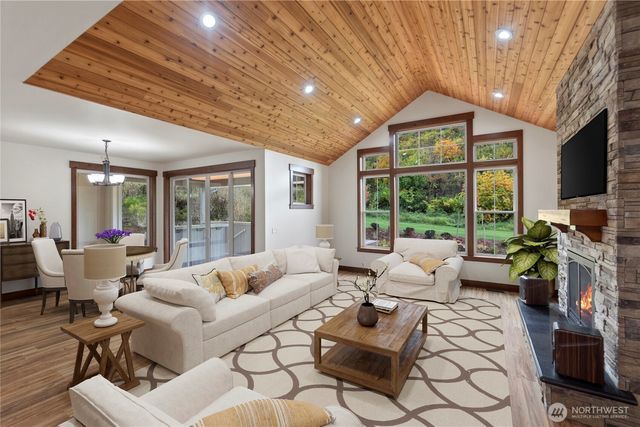 1851 Bloomhardt Road, Raymond, WA 98577