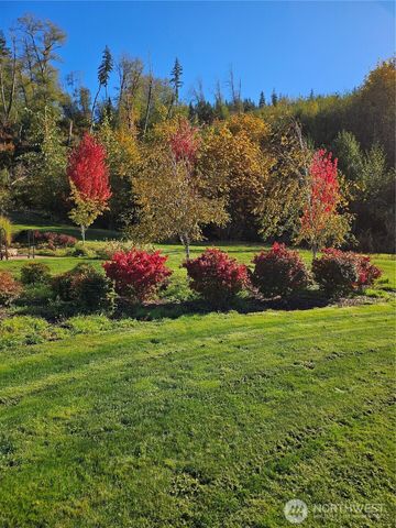 1851 Bloomhardt Road, Raymond, WA 98577