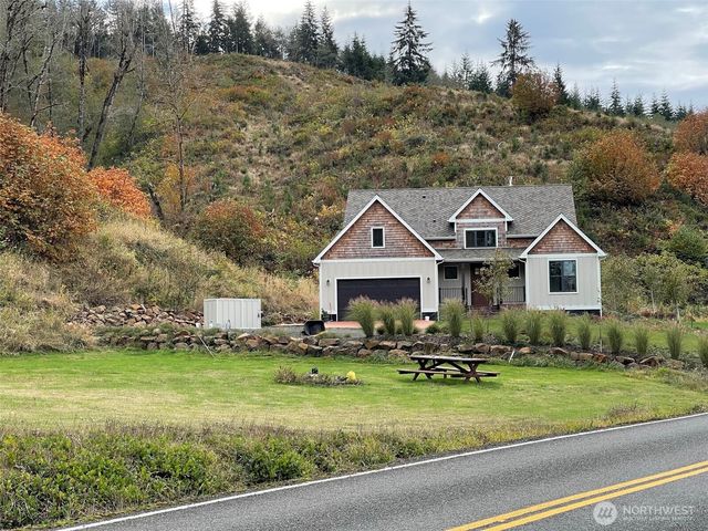 1851 Bloomhardt Road, Raymond, WA 98577
