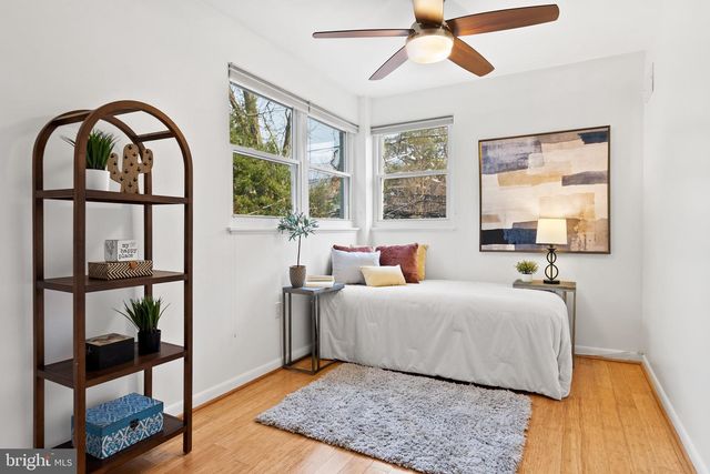 4854 RESERVOIR RD NW, Washington, DC 20007